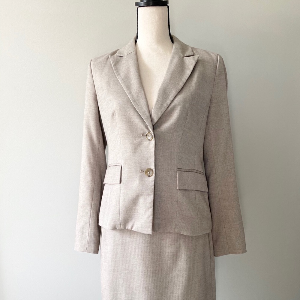 Banana Republic Suit